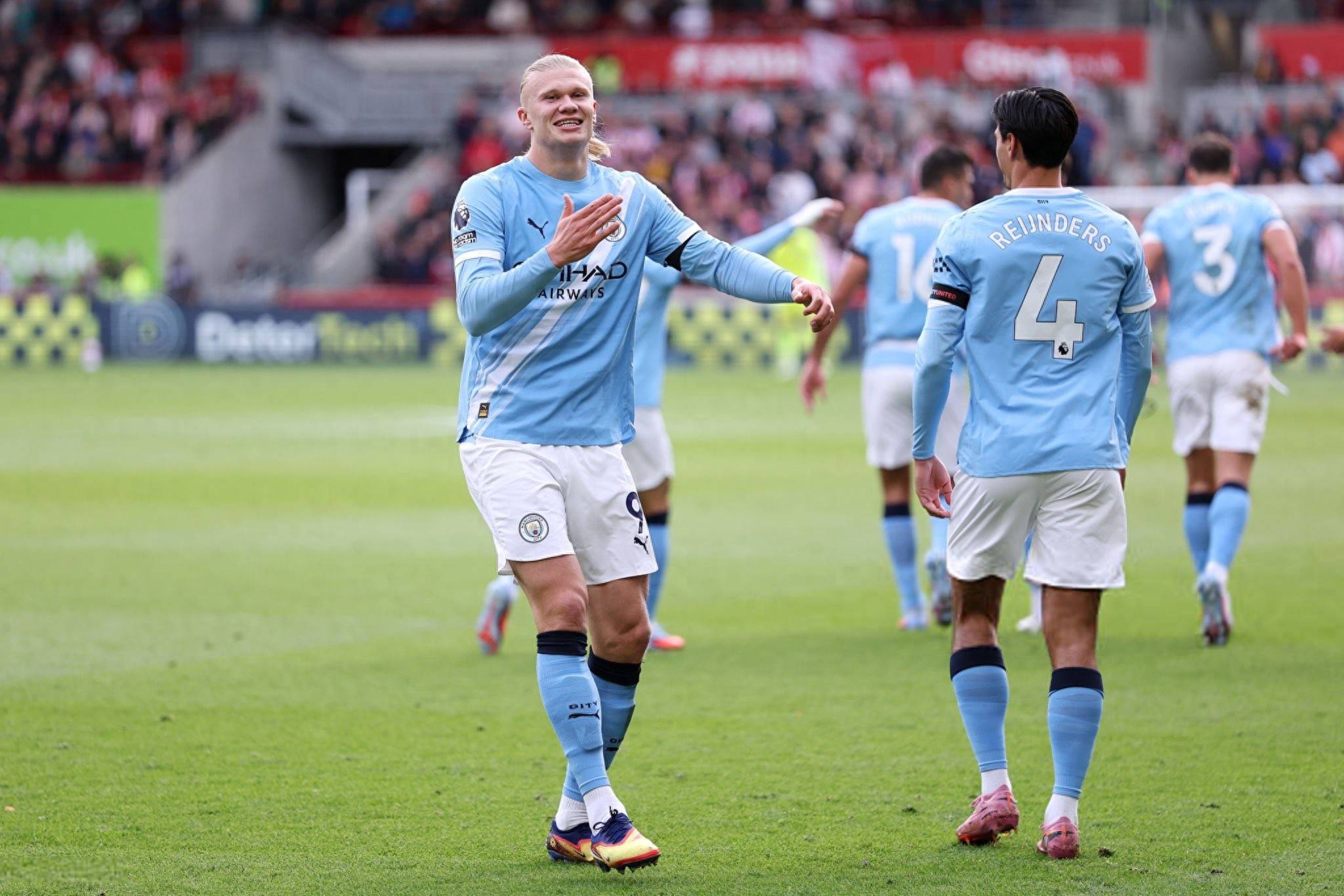 再见特雷杨！2换1交易达成，老鹰豪组新四巨头，东部彻底变天了