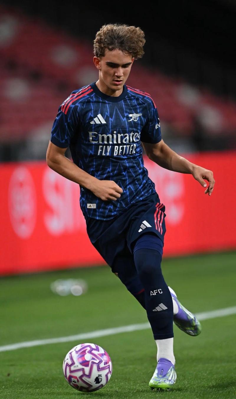 斯洛特谈豪门频繁换帅：情况因人而异 瓜帅在曼城就待了很久